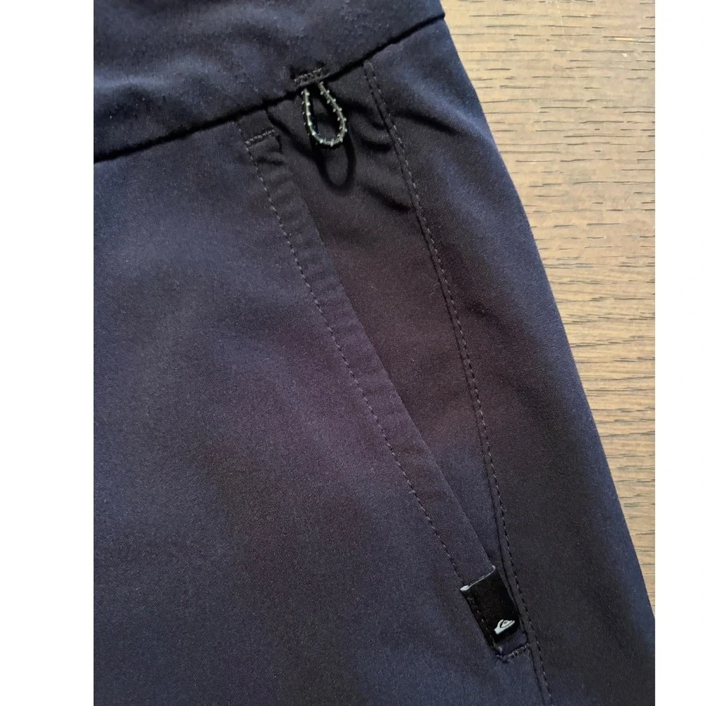 Quiksilver Amphibian Shorts Mens 28 Navy Blue DryFlight Hybrid Boardshorts Walk